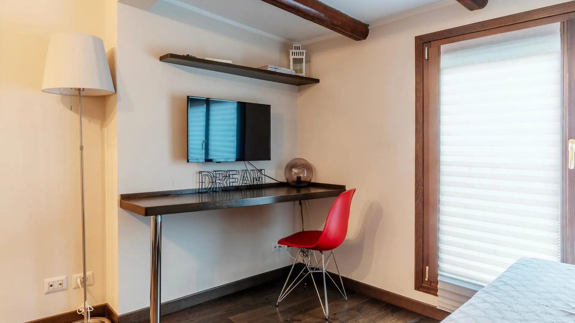 Ad Un Passo Da Piazza Di Pietra - Mini House Lejlighed Rom Italien