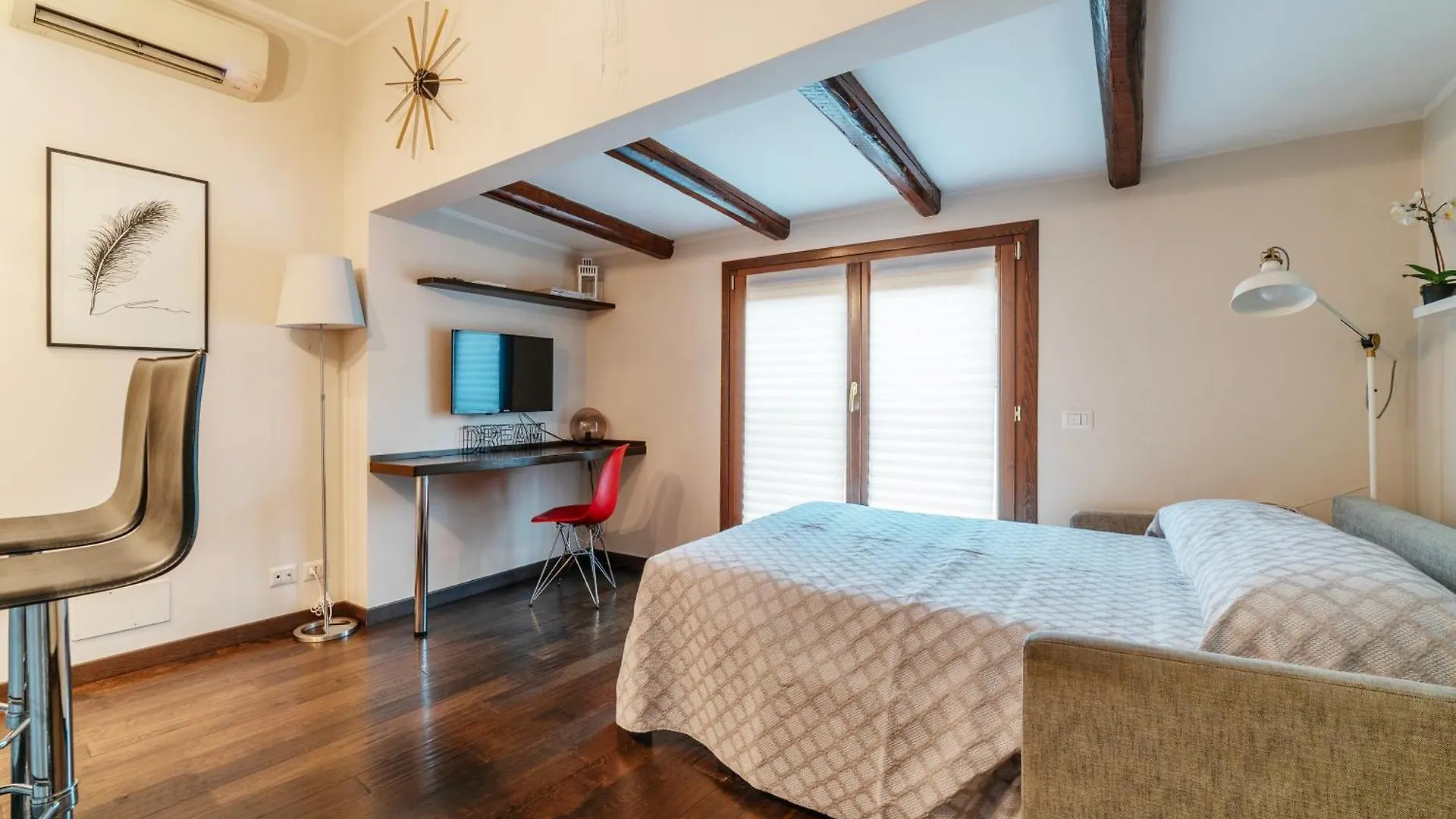 Ad Un Passo Da Piazza Di Pietra - Mini House Apartment Rome