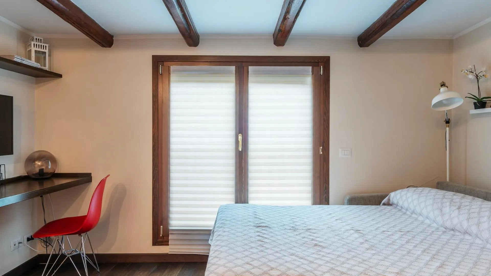 Ad Un Passo Da Piazza Di Pietra - Mini House Apartment Rome