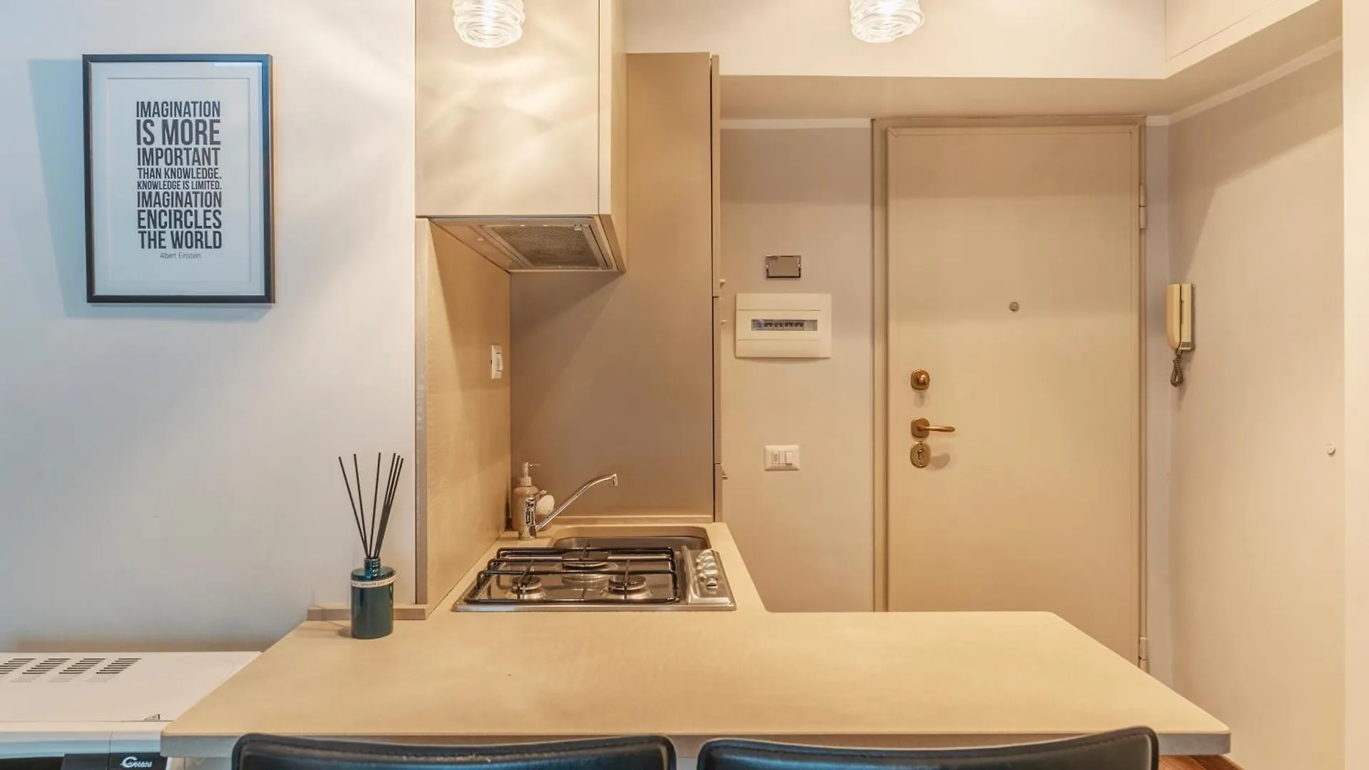 Ad Un Passo Da Piazza Di Pietra - Mini House Apartment Rome