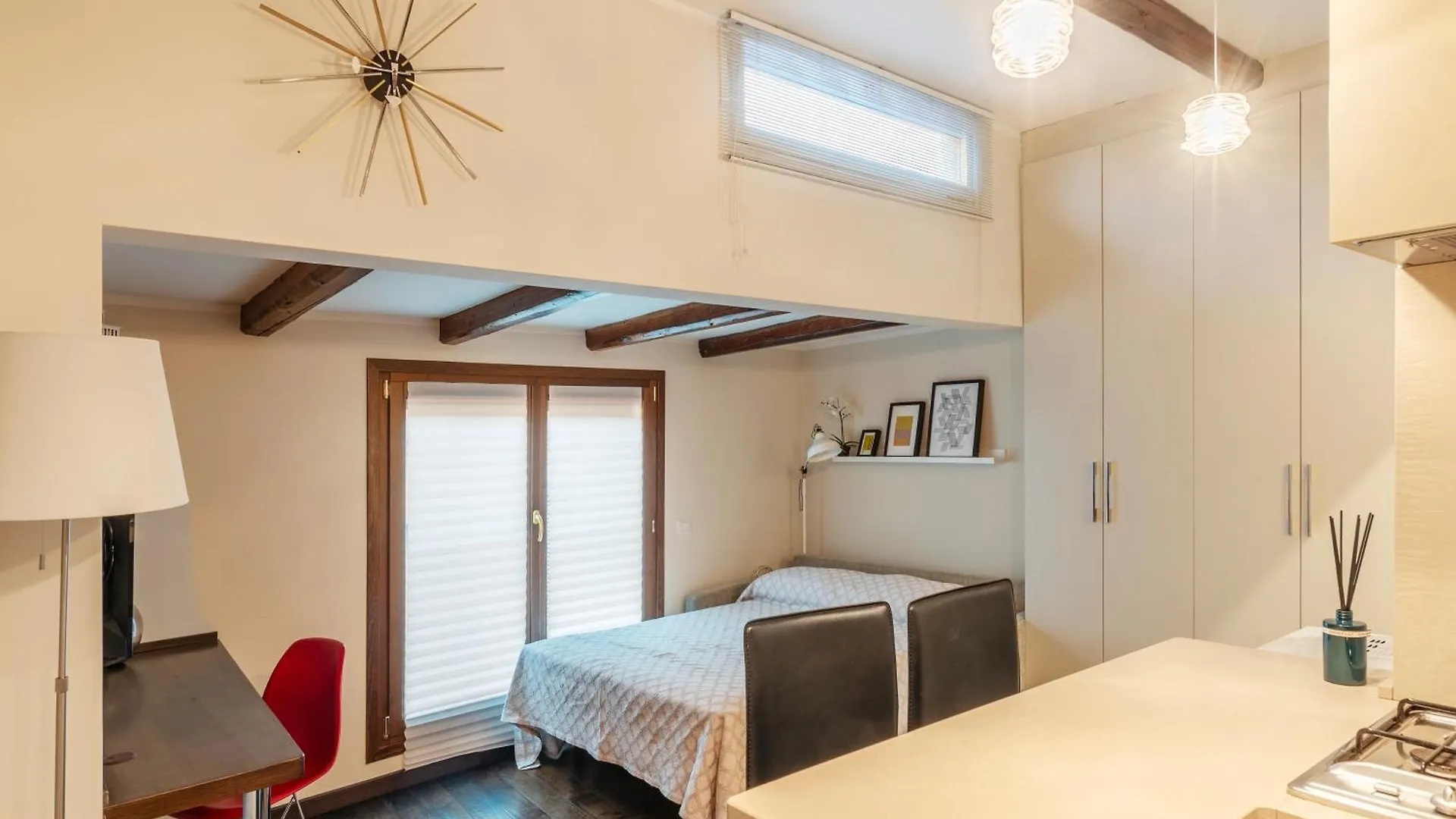 Ad Un Passo Da Piazza Di Pietra - Mini House Apartment Rome